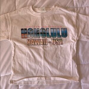 Zara White Honolulu Hawaii USA Graphic Tee with Blue & Peach Print